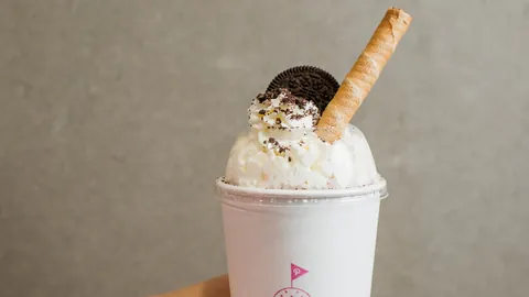 Cookies + Cream shake