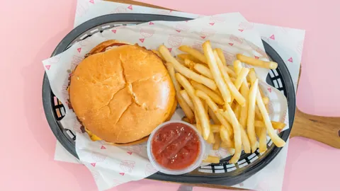 Kids Cheeseburger